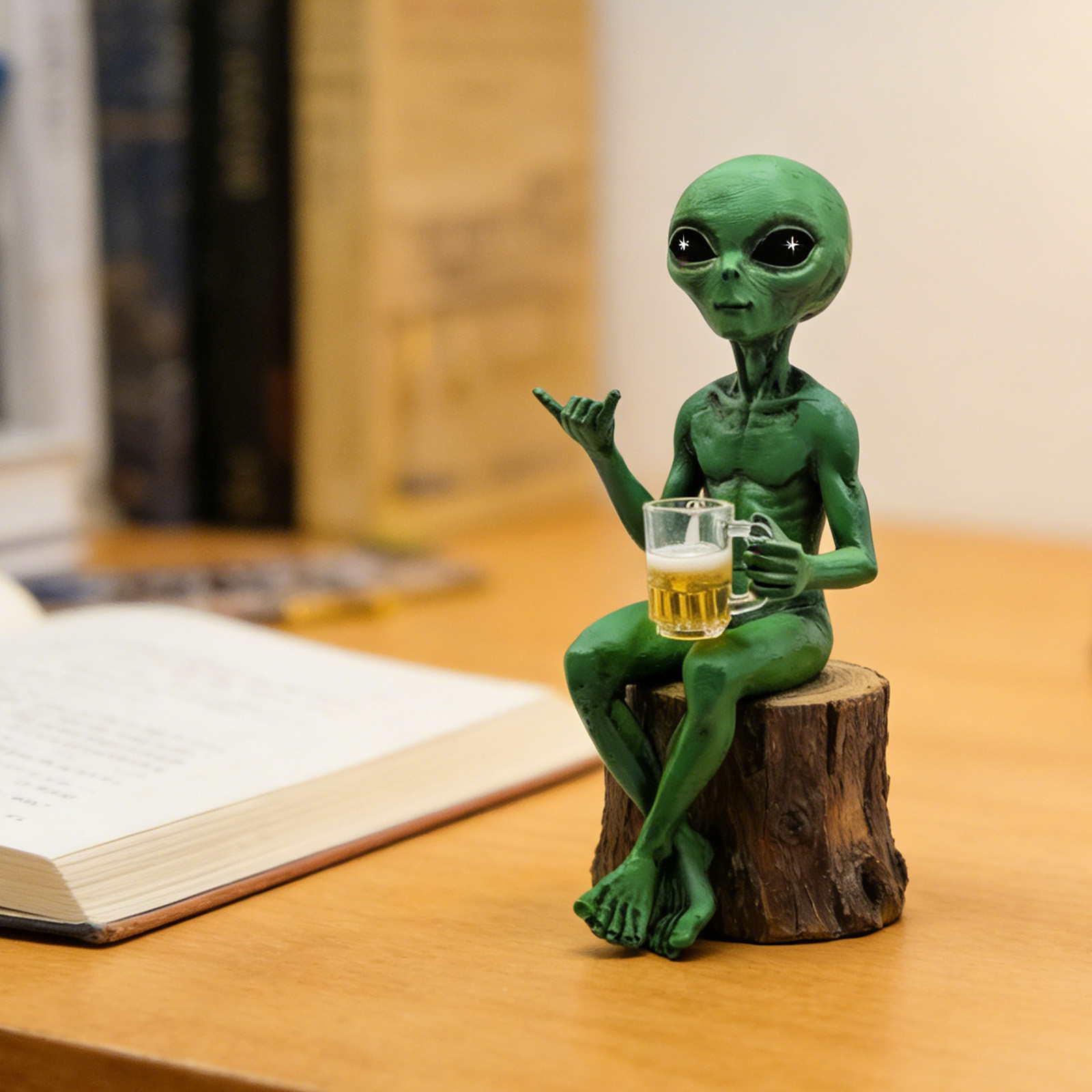 Set Patung Alien Lucu untuk Ru - Wine Beer Garden ulasan dan harga